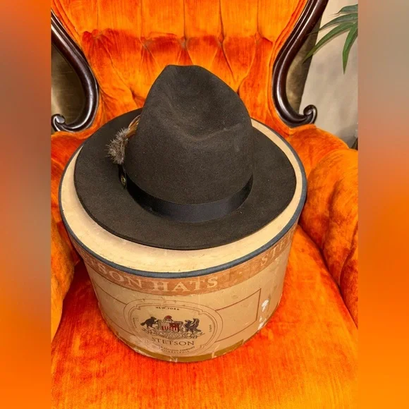 New Vintage Royal Stetson Hat, Brown Felt, Brown Band, Fedora, Size 7 1/8​ - Picture 7 of 11